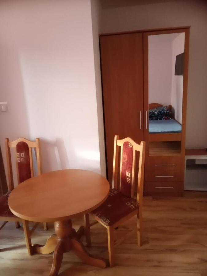 Pokoje Goscinne Tomasz Międzywodzie Extérieur photo