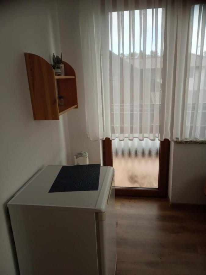 Pokoje Goscinne Tomasz Międzywodzie Extérieur photo